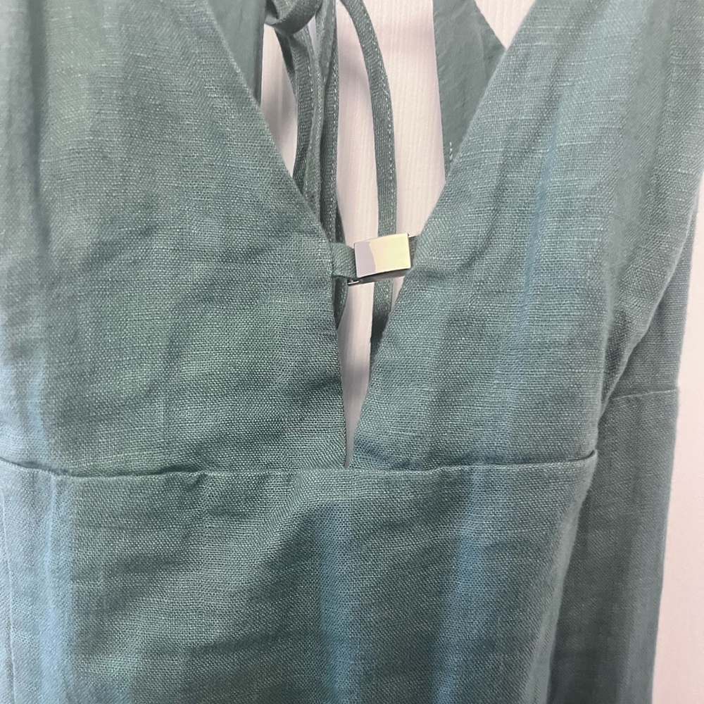 Women's Premium Linen Cutout Midi Dress - Picture 6 of 12